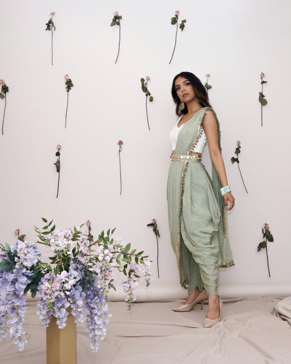 BRALESS CROPTOP WITH BUILTIN SHAPWEAR Dee Kapadiya