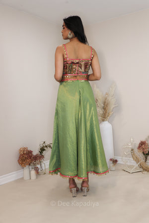 Radha from SOTY, a gorgeous multicolour and green mehendi outfit Radha from SOTY, a gorgeous multicolour and green mehendi outfit vibe in brocade and tissue fabric in brocade and tissue fabric