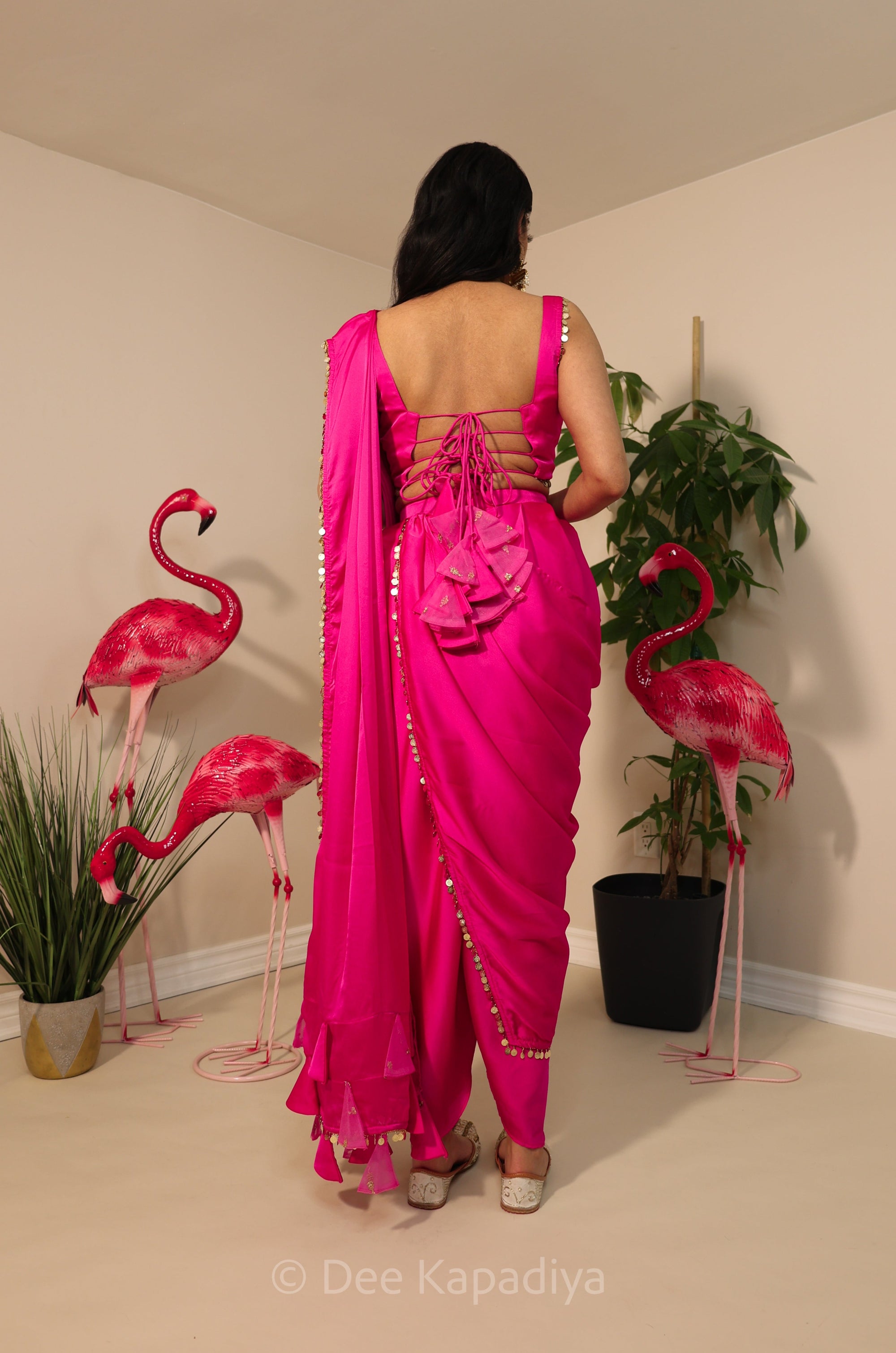 Geet from Jabwemet giving you all the hot pink vibes in this gorgeous silky dhoti saree with corset for mehendi or fiesta event