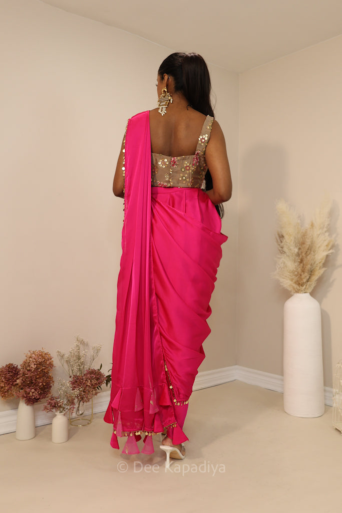 Kaira from dear zindagi giving you all the hot pink vibes in this gorgeous silky dhoti saree with corset for mehendi or fiesta event