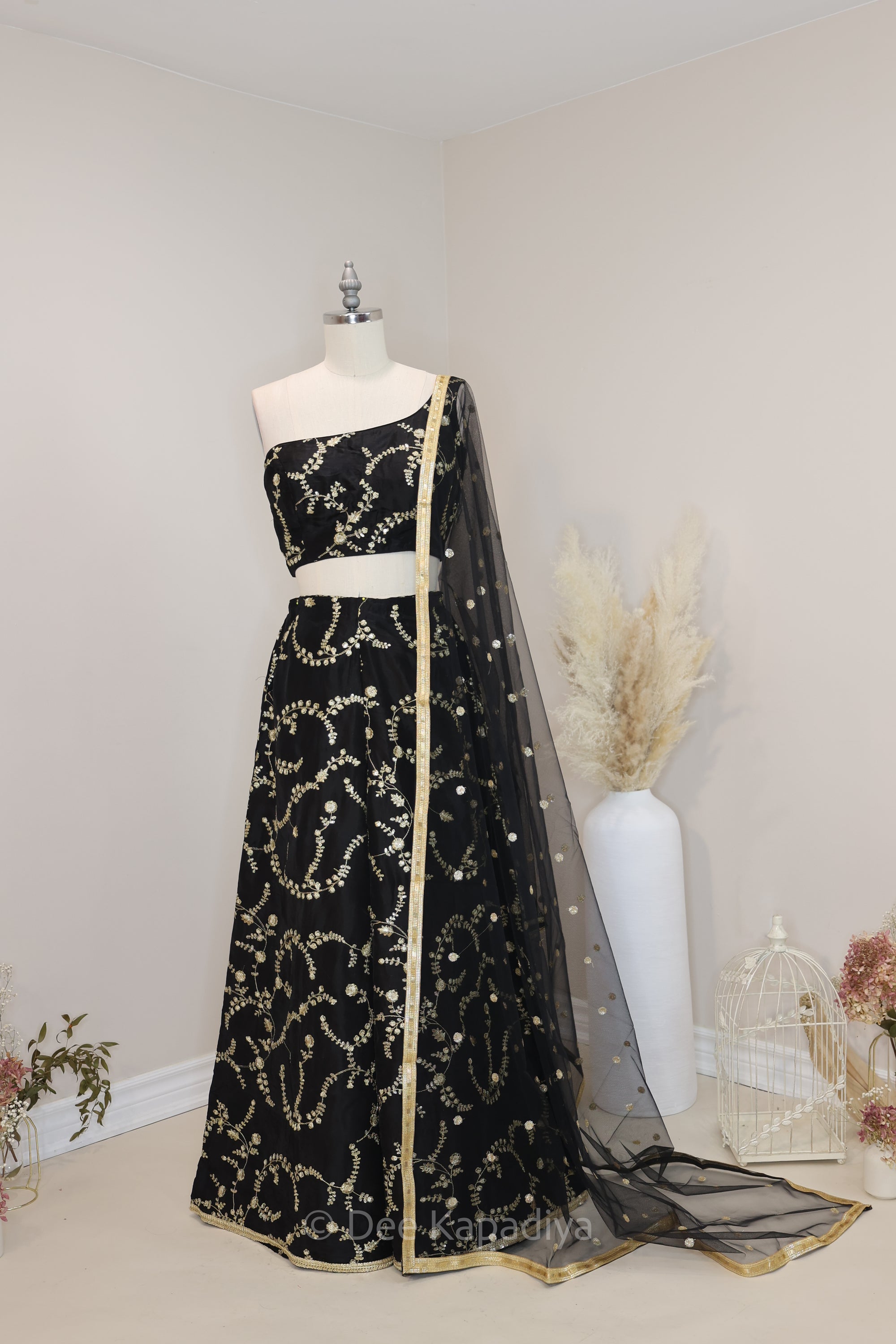 Zari floral embroidery black palazzo sets. Get the sparkle on this season! PERFECT FOR GUEST AT A WEDDING.