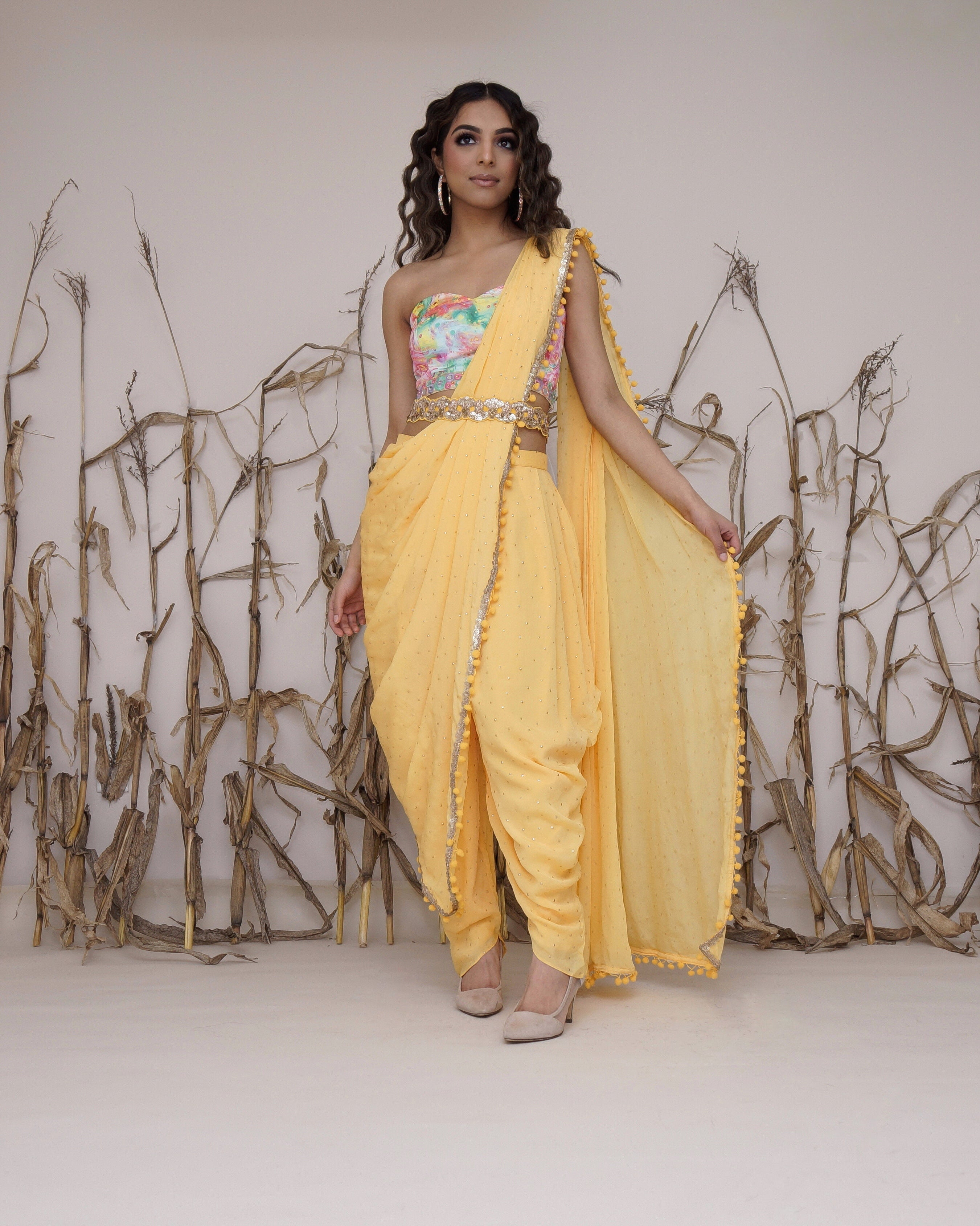 Buy designer dhoti saree and plazo saree from Fresh Look Fashion. They have  large variety of pant saree, sharara saree, dhoti style saree buy online  and dhoti saree designs. : u/freshlookfashioncom